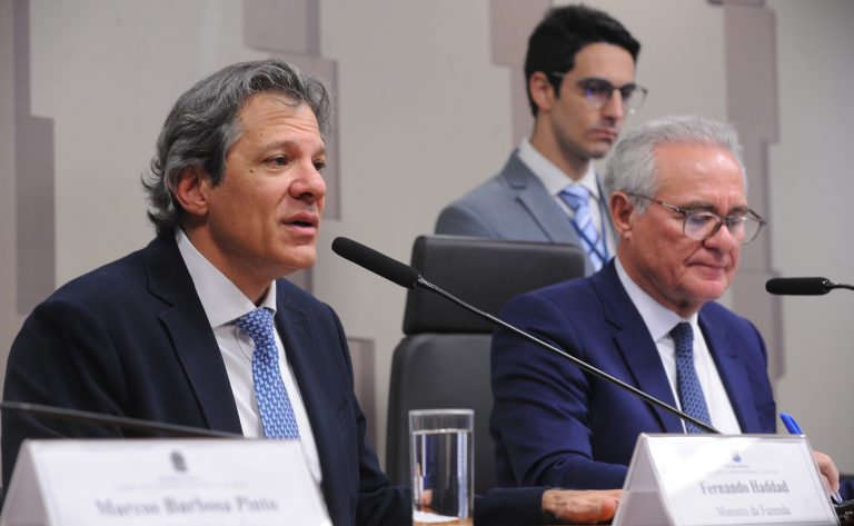 Haddad defende ajustes tributários para o setor financeiro em comissão mista do Congresso Nacional - Notícias