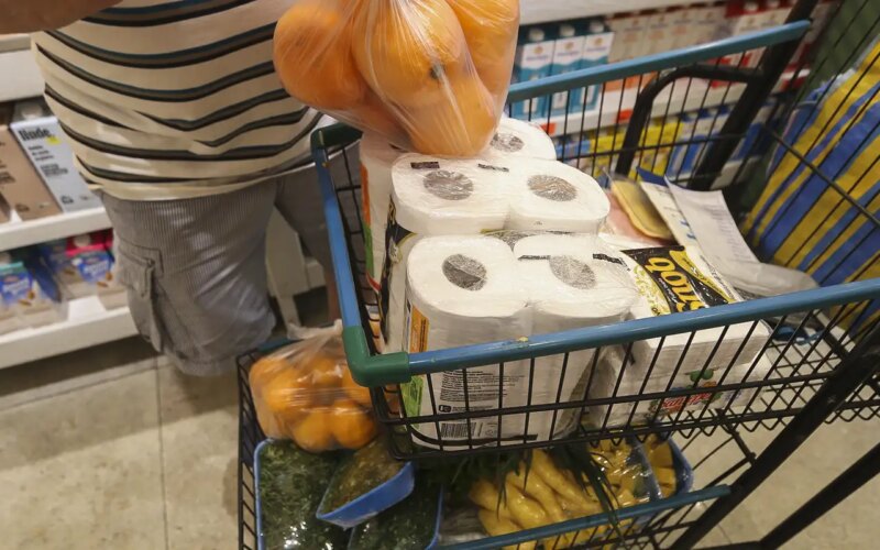 Inflação fecha julho em 0,26%; alimentos caem pelo segundo mês seguido