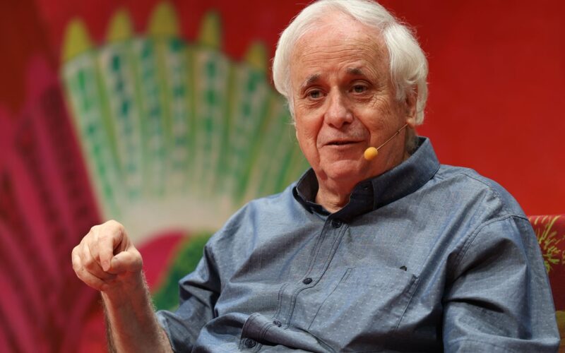 Israel pratica genocídio, colonização e apartheid, diz Ilan Pappe