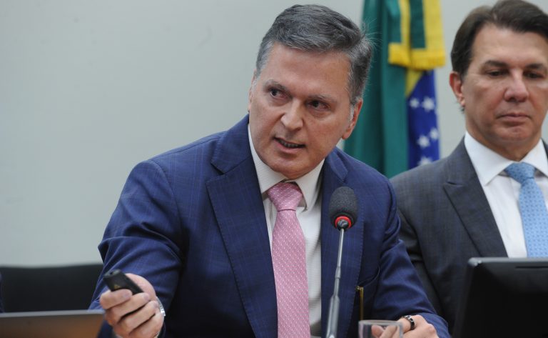 Juristas que elaboraram novo marco do setor portuário anunciam acordo com sindicatos de trabalhadores - Notícias