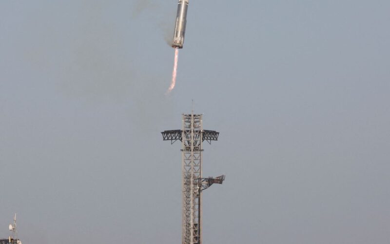 Lançamento da SpaceX reabre esperança de voos tripulados para a Lua