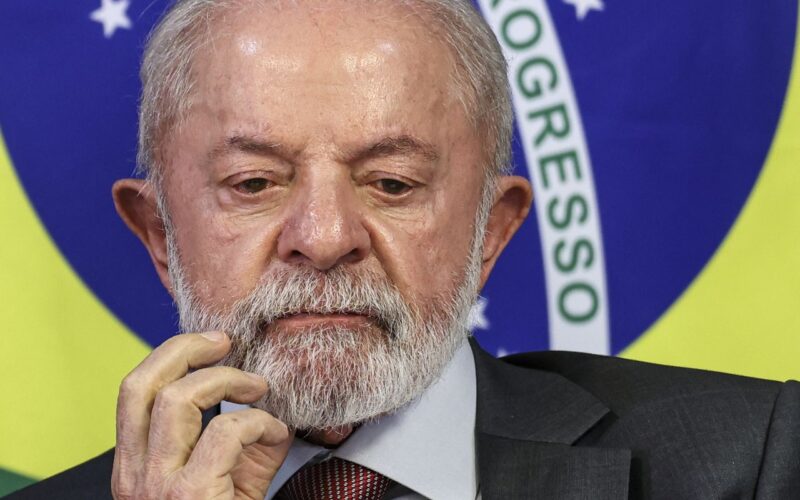Lula critica atuação de Eduardo Bolsonaro nos EUA e pede cassação