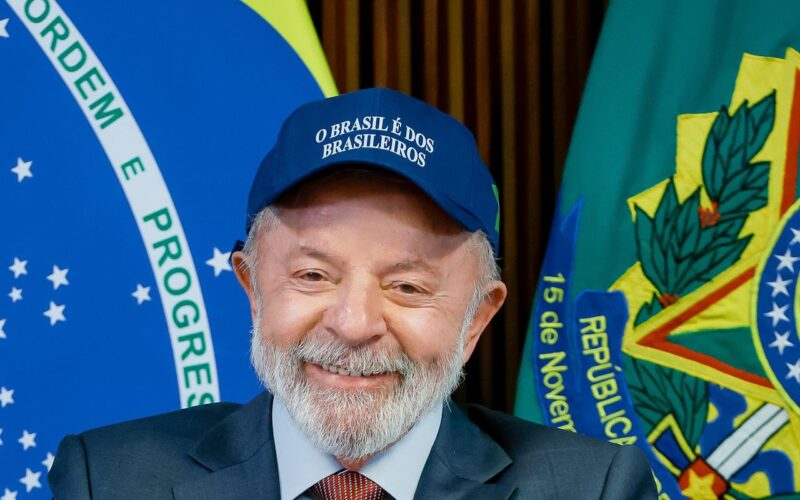 Lula reafirma soberania e diz que Brasil não aceitará ofensas