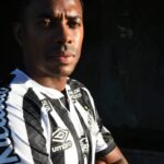 Maioria do STF mantém prisão do ex-jogador Robinho
