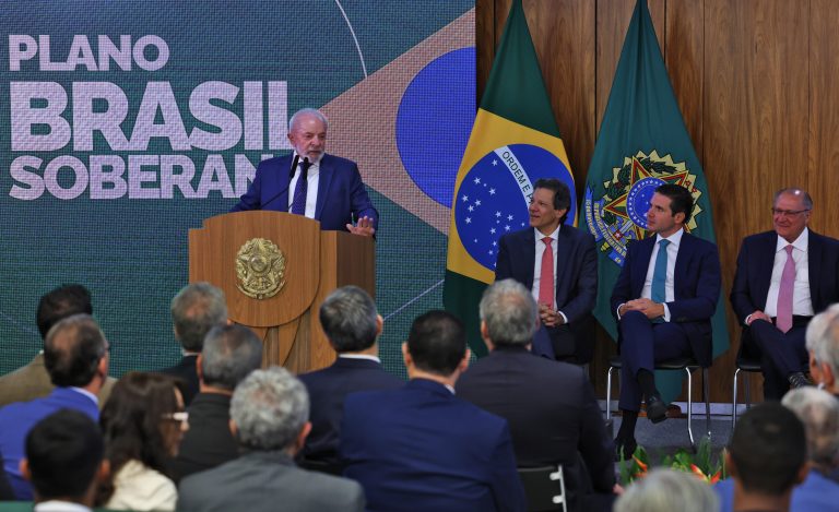 Medida provisória libera crédito de R$ 30 bi para empresas prejudicadas pelas tarifas dos EUA - Notícias