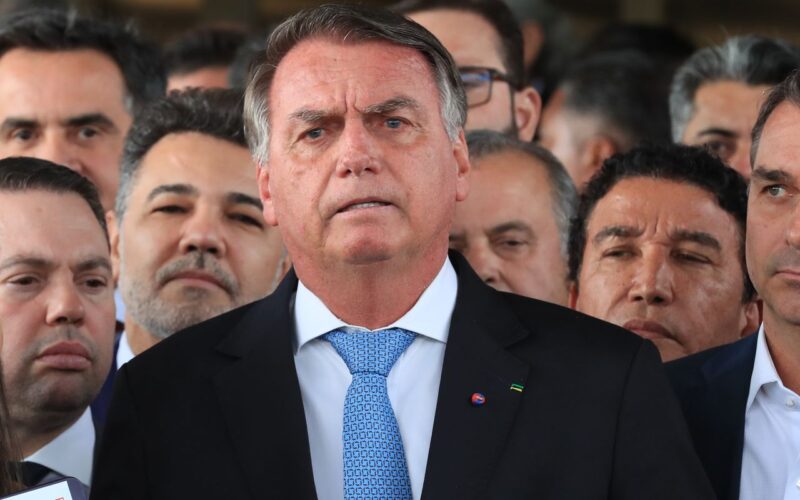 Moraes diz que Bolsonaro ignora e desrespeita o Supremo