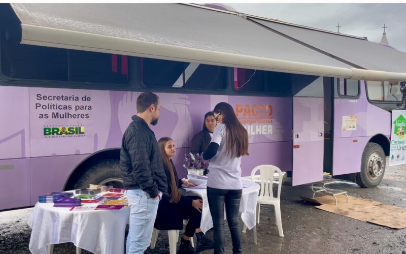Ônibus Lilás inicia pelo Alto Vale caravana de conscientização sobre enfrentamento da violência contra a mulher