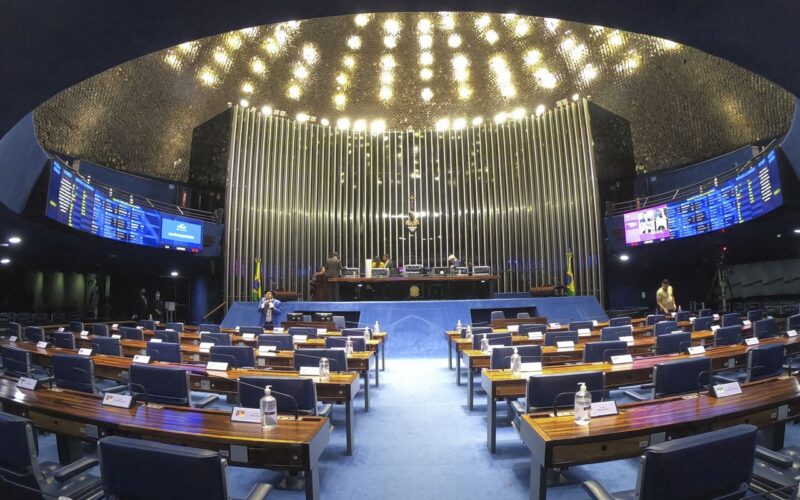 Oposição desocupa Senado sem acordo para impeachment de Moraes