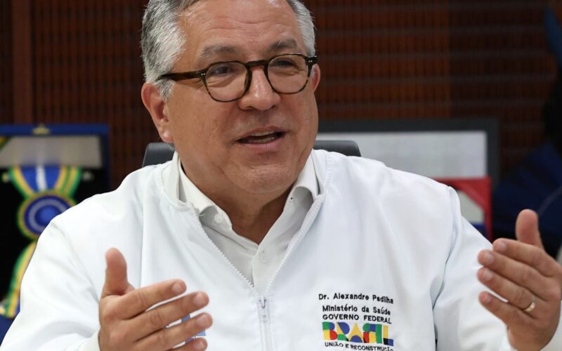 Padilha avalia ir a Nova York para assembleias da ONU e Opas