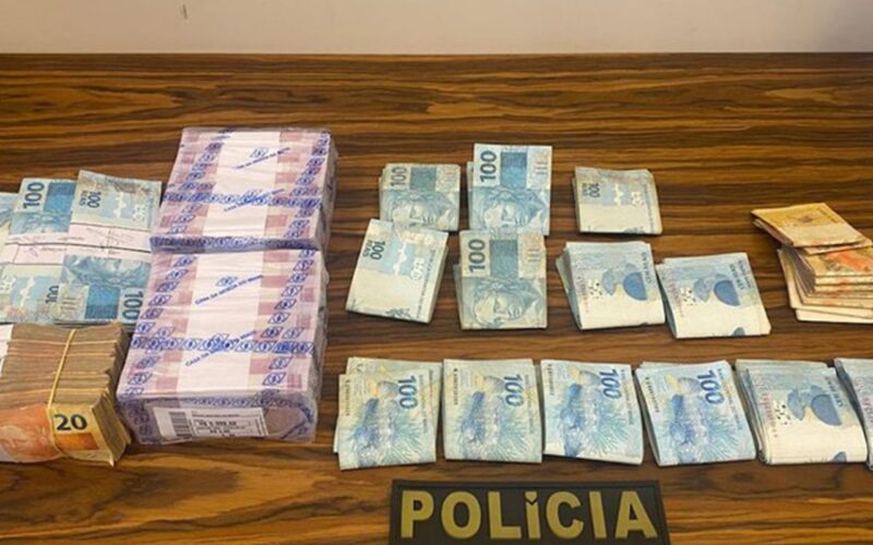Polícia Federal investiga desvio de R$ 50 milhões da educação