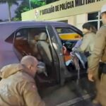 Polícia Militar presta apoio no nascimento de bebê dentro de veículo na SC-401, em Florianópolis