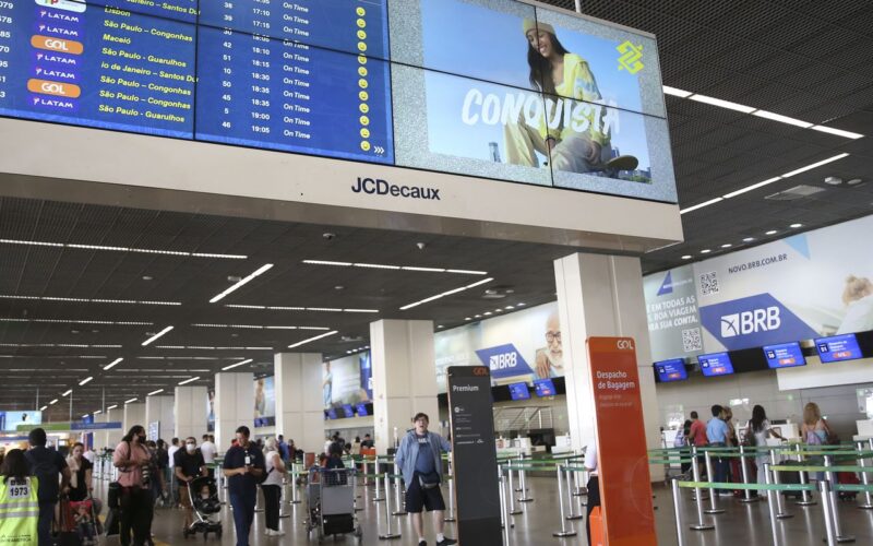Portos e aeroportos terão de expor materiais informativos sobre mpox