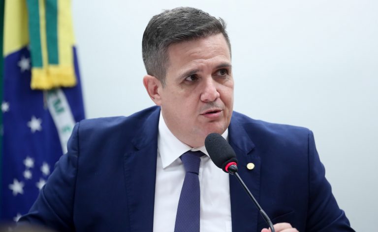 Projeto disciplina uso de vídeos de cidadãos para comprovar infração de trânsito - Notícias