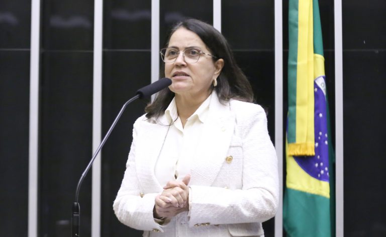 Projeto estabelece validade nacional para carteira de identificação do conciliador e mediador - Notícias