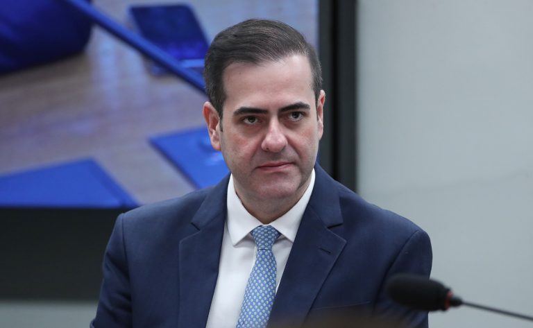 Projeto obriga Caixa a assumir ações movidas contra seguradoras do Sistema Financeiro da Habitação - Notícias