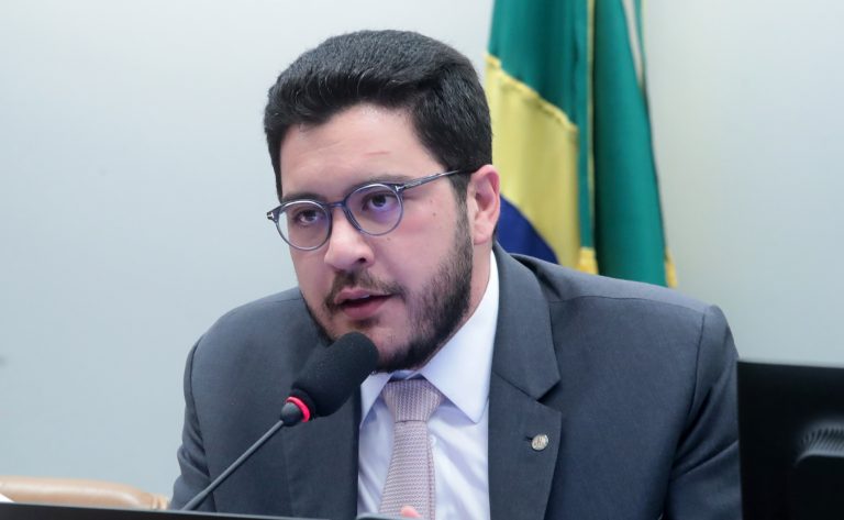 Relator defende projeto sobre segurança de crianças na internet que está na Comissão de Comunicação; ouça - Notícias