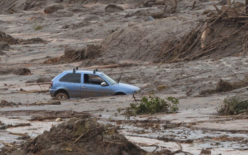 Samarco reabre programa indenizatório para vítimas de Mariana