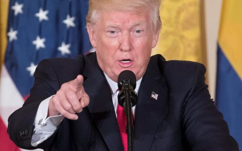 Trump envia submarinos nucleares para Rússia após crítica de Medvedev
