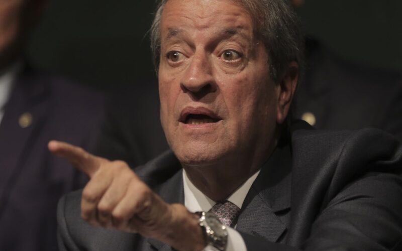 Valdemar pede autorização ao STF para visitar Bolsonaro