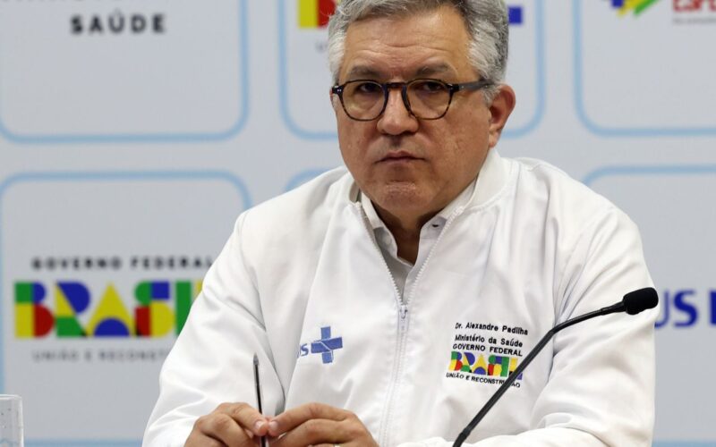 "Saúde e soberania não se negociam", diz Padilha após sanção dos EUA