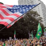 Ato pró-Bolsonaro une governadores e parlamentares de direita em SP