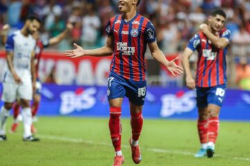 Bahia goleia Confiança e garante pentacampeonato da Copa do Nordeste