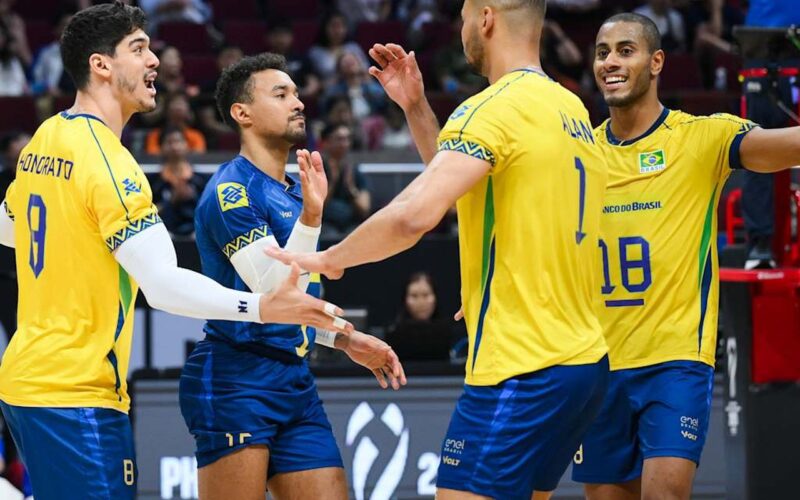 Brasil inicia campanha no Mundial de vôlei com vitória sobre a China