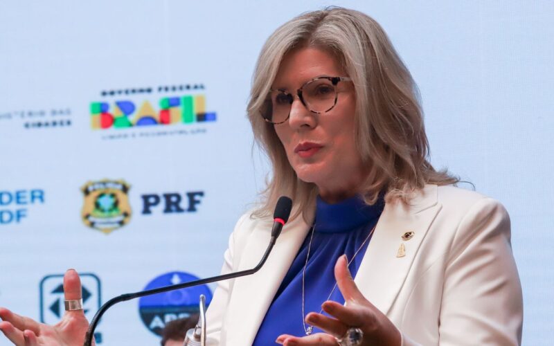 Brasil tem desafio de implantar plano de redução de mortes no trânsito