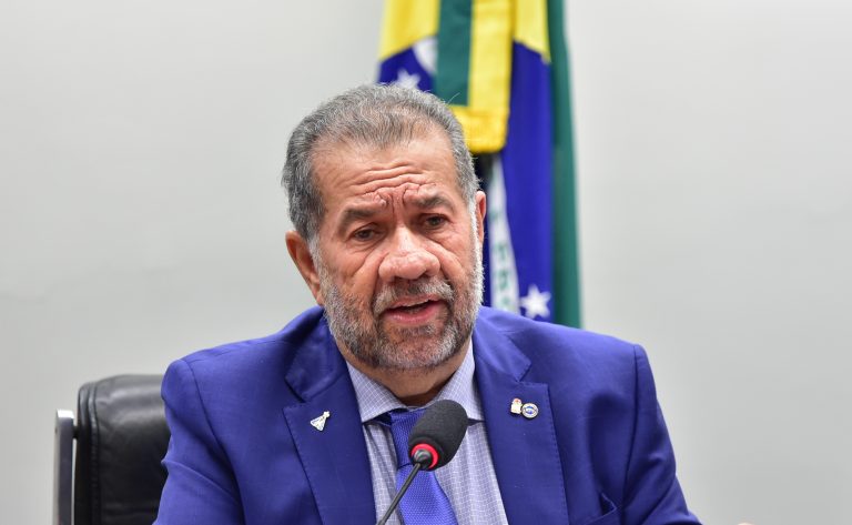 CPMI do INSS ouve o ex-ministro da Previdência Carlos Lupi nesta segunda-feira - Notícias