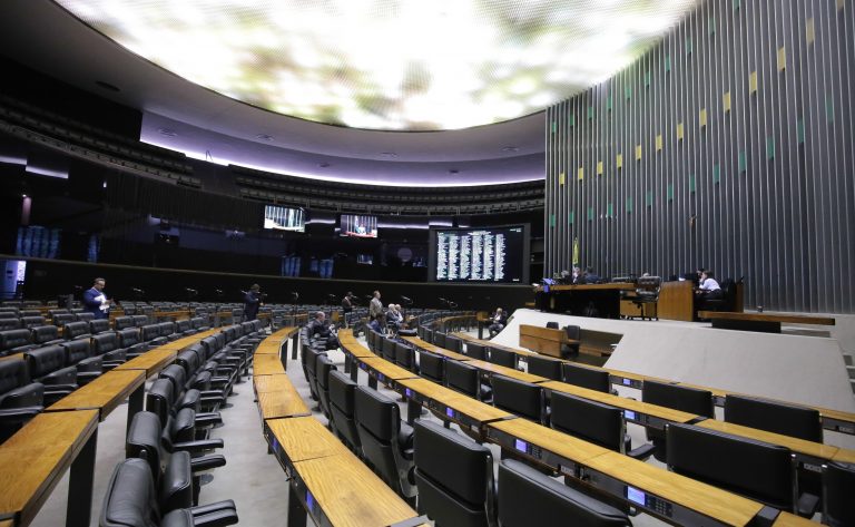 Câmara aprova regime de urgência para sete projetos de lei; acompanhe - Notícias