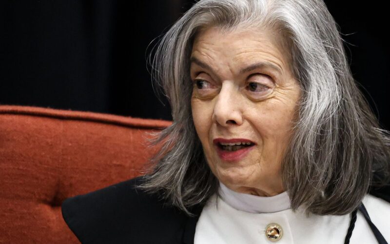 Cármen Lúcia diz que STF manterá defesa da democracia