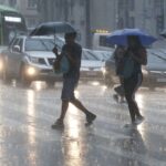 Chuvas em São Paulo deixam feridos e suspendem operação de montadora