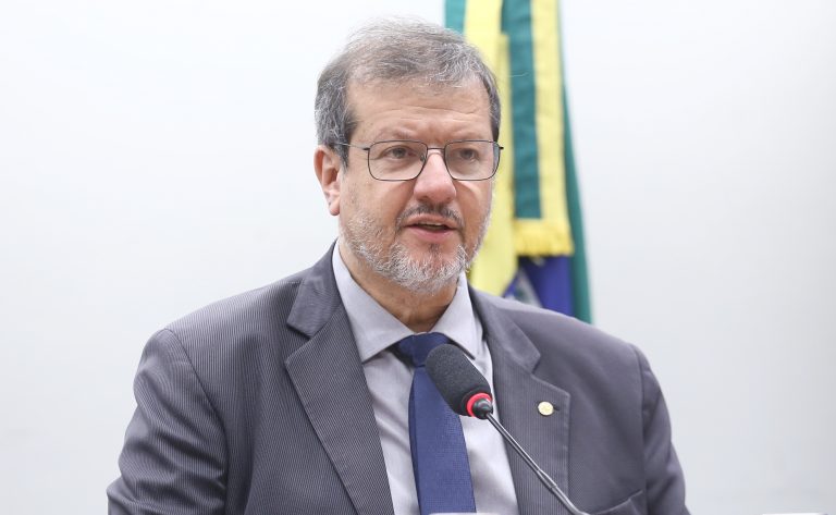 Comissão aprova ampliação das atribuições do juiz relator nos tribunais do Trabalho - Notícias