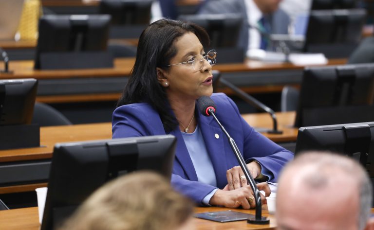 Comissão aprova criação de plano de atenção à doença pulmonar obstrutiva crônica - Notícias