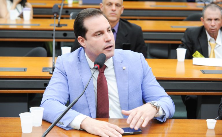 Comissão aprova suspensão de restrições à Polícia Rodoviária em operações conjuntas de segurança - Notícias