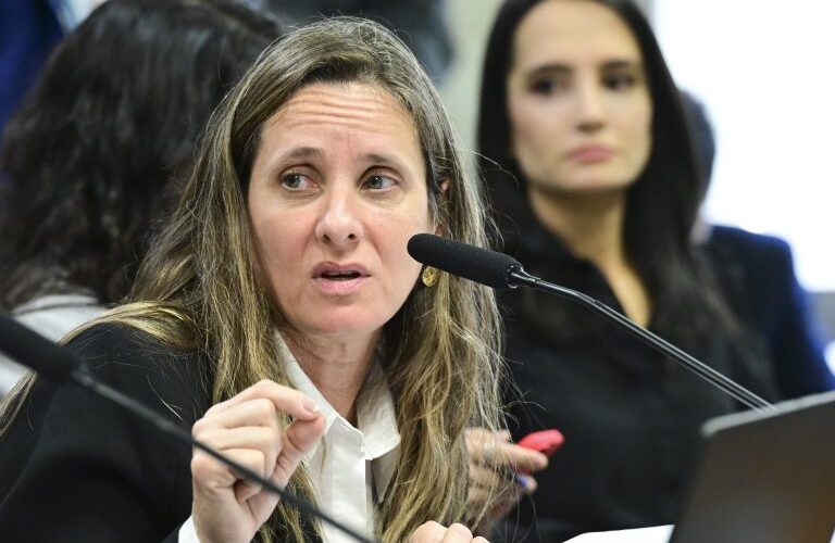 Diretora da Controladoria-Geral da União detalha apuração sobre descontos indevidos feitos pelo INSS - Notícias