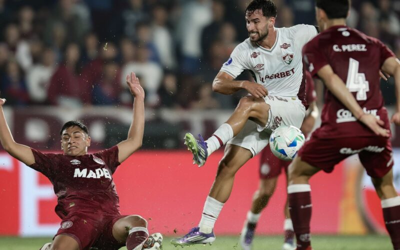 Fluminense sai em desvantagem diante do Lanús na Copa Sul-Americana