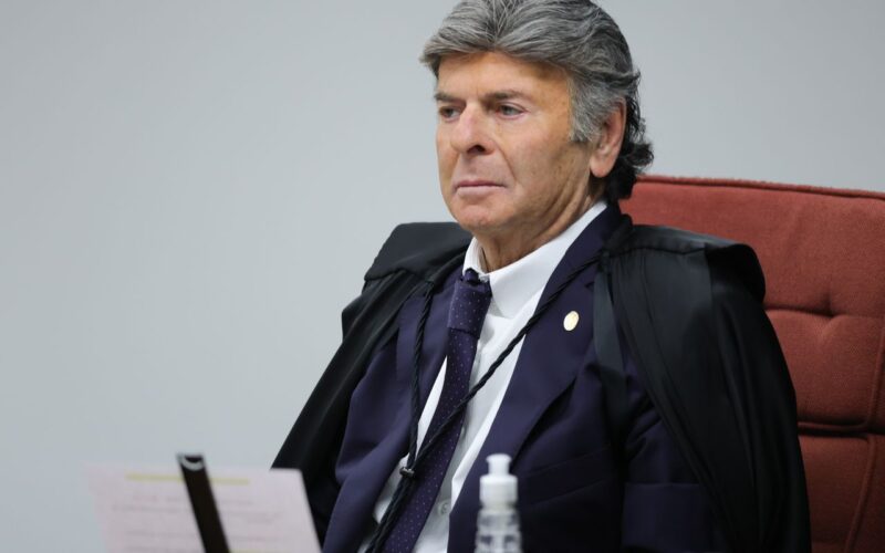 Fux é o terceiro a votar em nova sessão de julgamento de Bolsonaro
