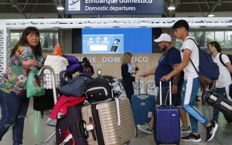 Galeão deve chegar a 30 milhões de passageiros em 3 anos, diz ministro