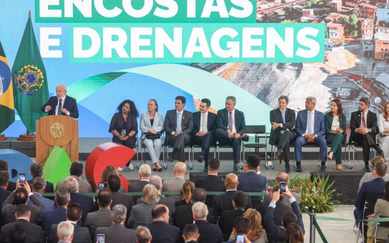 Governo anuncia R$ 11,7 bilhões do Novo PAC para drenagem e encostas