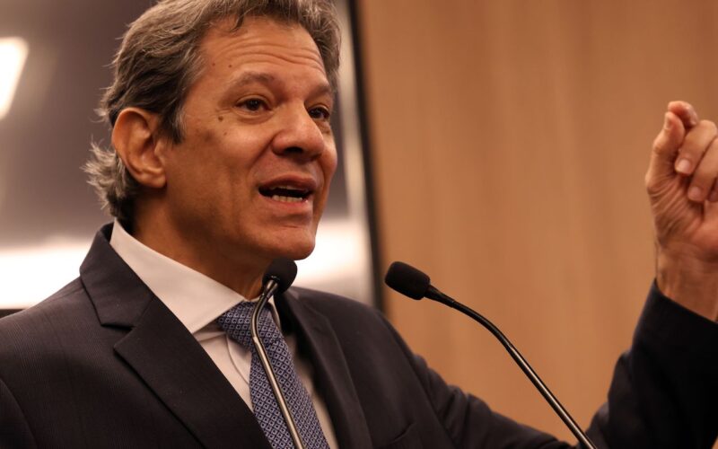 Haddad: atrelar votação da isenção do IR à da anistia é loucura