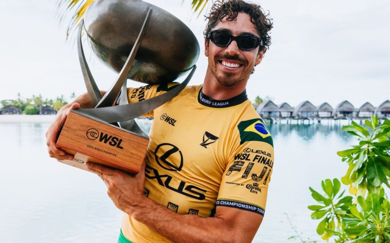Inspirado em Ronaldo, Yago Dora destaca supremacia brasileira no surfe
