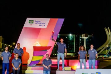Jogos da Juventude são abertos oficialmente com acendimento da pira
