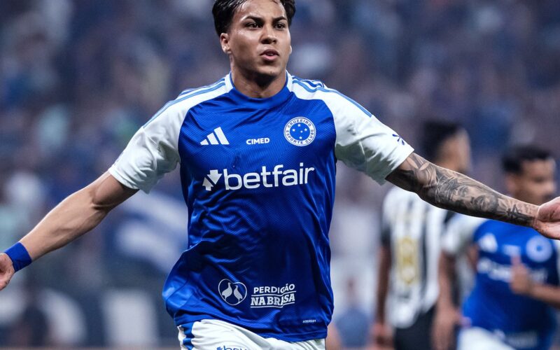 Kaio Jorge brilha e Cruzeiro derrota Atlético-MG na Copa do Brasil