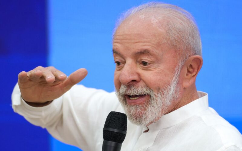 Lula diz ao New York Times que soberania e democracia são inegociáveis