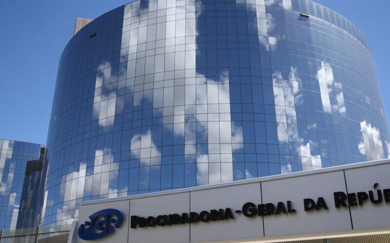 MPF pede suspensão de concurso da Marinha