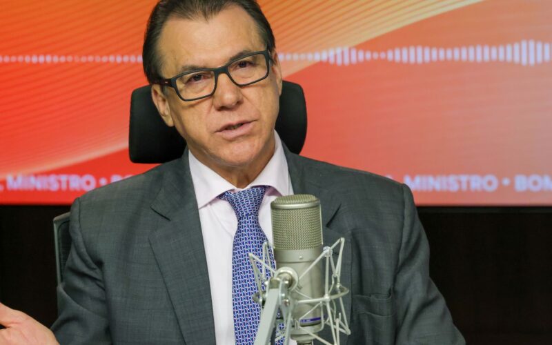 Marinho defende mobilização popular como pressão contra escala 6 por 1