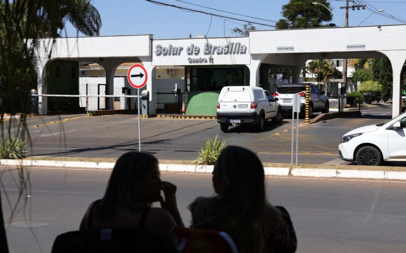Polícia reconhece falhas em relatório de vistoria na casa de Bolsonaro