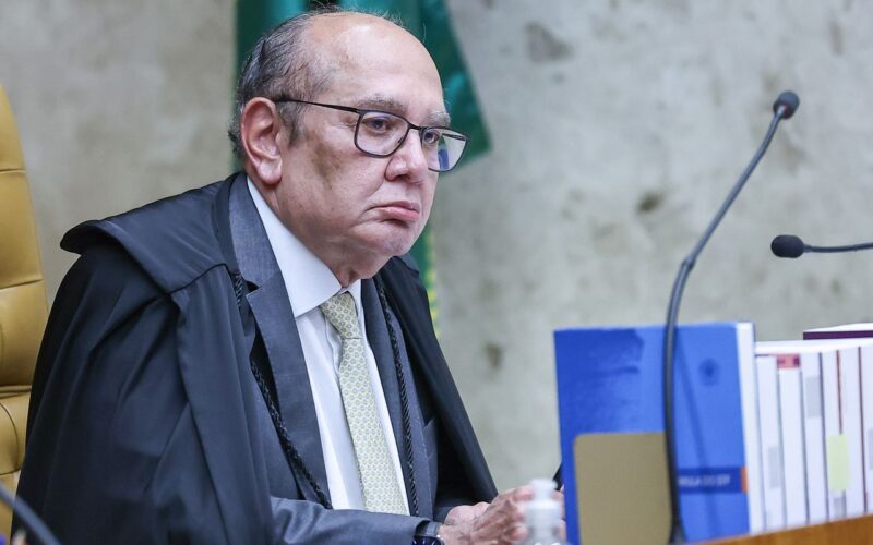 STF sobreviveu, diz Mendes na última sessão sob comando de Barroso