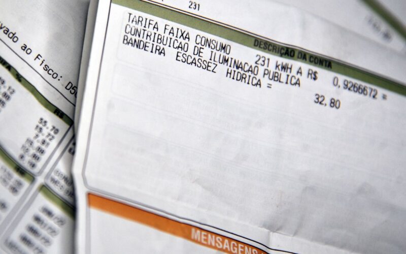 Tarifa social de energia elétrica é aprovada em comissão no Congresso